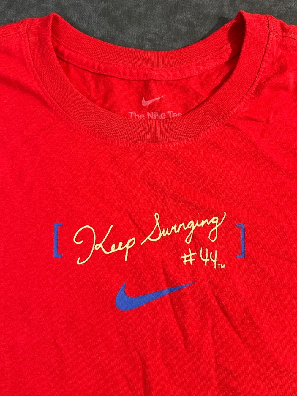 Atlanta Braves Hank Aaron #44 Keep Swinging #44 The Nike Tee Red T-Shirt Size M